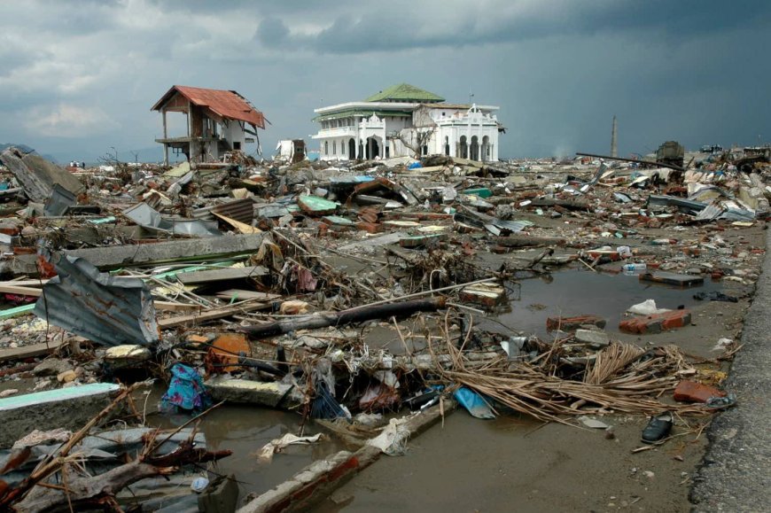 Massive 8.8‑Magnitude Quake Strikes Russia’s Kamchatka—Tsunami Waves Hit Hawaii and Japan